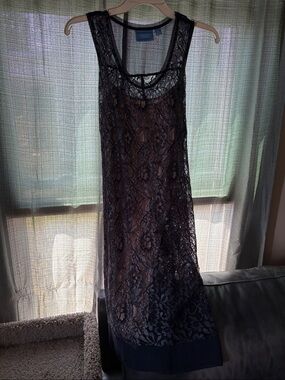 Simply Vera Vera Wang Navy Blue Floral Lace dress with slip.